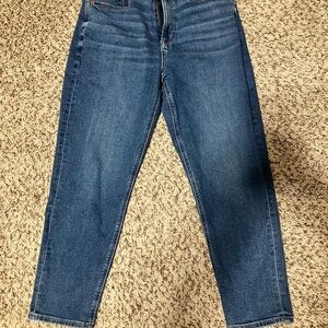 American Eagle Mom Jeans (6 short)